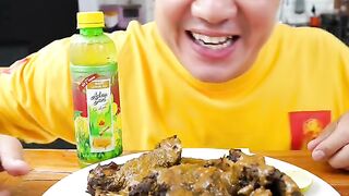 Oseng iga konro khas indonesia