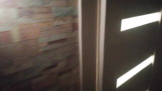 Застукал кошку в душе