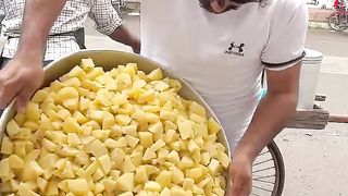 Surat Famous Spicy Bhungra Batata Making???? #shorts #spicyfood #indianstreetfood