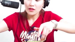 AYU TING TING DRAMA MAKAN JENGKOL