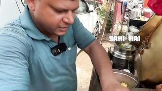 Aloo Patties ke Sath Naya SCAM ???? #streetfood #shorts