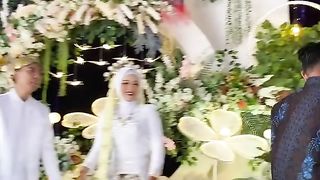 Di Tinggal nikah