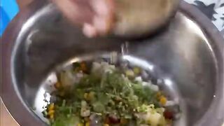 BHELPURI SANDWICH ???? - Indian street food #shorts