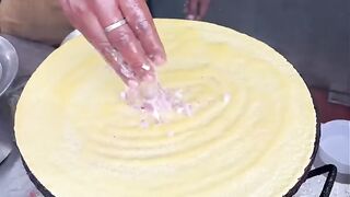 Trending Matka Dosa of Delhi! ???? #youtubeshortsindia #ytshortsindia #shortsindia #indianstreetfood