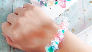 How to make a beautiful bracelet from candy