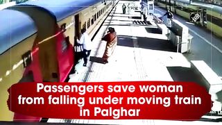 Mumbai. Woman Slips Trying To Board Moving Train, Passengers Rescue Her.