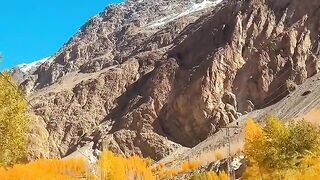 Karakaram highway Gilgit Baltistan.#nature #gilgit #beautyofpakistan #nature #tourism #nature #gilgit