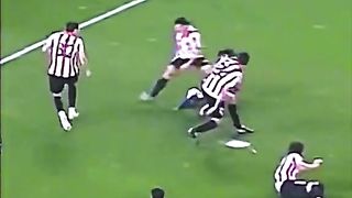 Messi Dribbling everybody