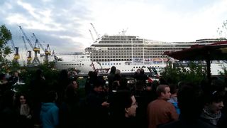 Cruise Ship playing Seven Nation Army