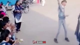 kyu bhai kaise lagi- Funny memes..