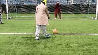 Funny Football Kick????