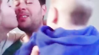OMG! Babies feel jealous