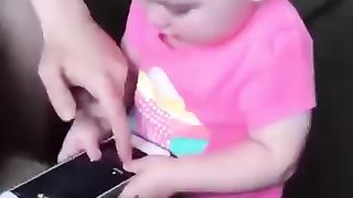 These babies have the most ADORABLE 'conversation' with their parents