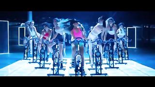 Ariana_Grande_ft._Nicki_Minaj_-_Side_To_Side__Official_Video__ft._Nicki_Minaj(360p).