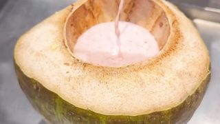 #foodiegram #ahmedabad #coconut #strwabarry #réelfit #viralreels