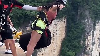 chale????‍♀️ nhi ????ude✈️ asaman⛅ pe#status#viral#trip#trending#adventure#bungeejumping#top#rageneration
