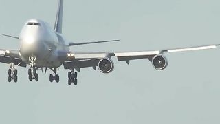 Cargo plane landind✈️