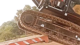 Lovars excavator working and shahry