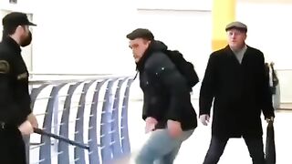 Жёсткий пранк-где маска. Ржал до слез????????????