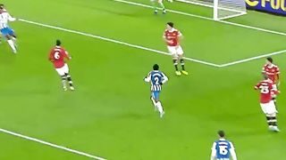 Fantastic Fernandes feint before scoring_