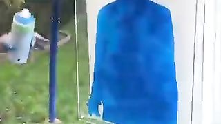 Layered painting looks 3-D on glass! ????￼