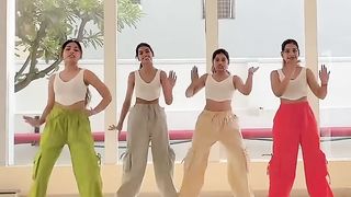 Hum Aaye Hain???? #dance #youtubeshorts #bollywood