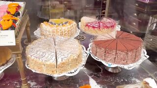 Vienna's Iconic Chocolate Cake