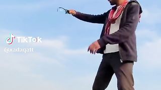 hum tumko nigahon mein