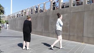 Прикол на Пляже ( Живой Куст ).
