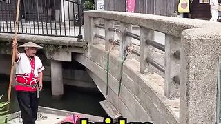 This Tourist Guide Has Become A Star..