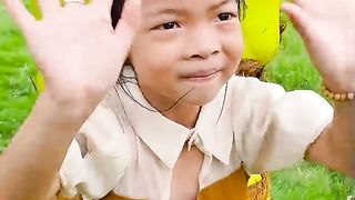 Ghareeb Mazdoor aur Ghareeb bacha  Save Birds emotional Video let's protect animals ep2 #shorts