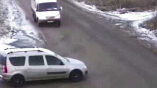 car-accident-funny-short-driving-idiots-ytshorts.savetub