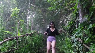 Exploring air terjun tersembunyi
