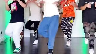 Tiktok dances 2022