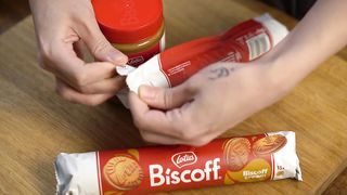 Lotus Biscoff Cheesecake Recipe! No-Bake! No-Egg! No-Oven.