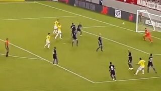 What a classic goal by James Rodriguez