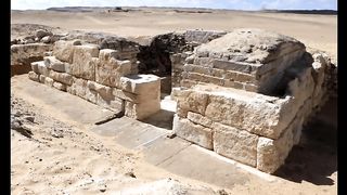 pharaoh's queen, The terrifying tomb of the  considered beautiful
