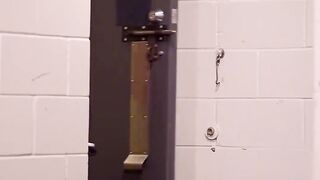 A hilarious two-minute skit!