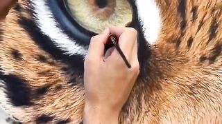 Hyperrealism. Incredible details.