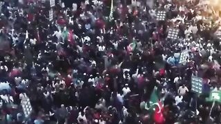 Hum ne yeh faisla karna hai keh hamaa kis tarha ka pakistan chaya!.