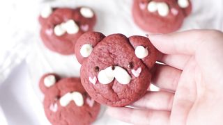 red velvet bear cookies