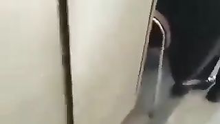 What is happening... where is this video from... who is it who is rigging it