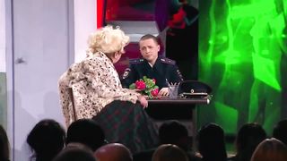 Comedy Women Театральная актриса в отделении полиции