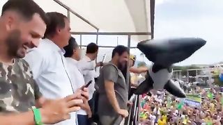ELE BOLSOLINDU / São sebastião, 07/fevereiro #bolsonaro #fazueli