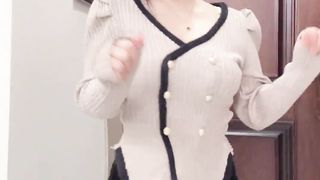 Girly face, girly body?