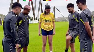 COUNTRIES FLINCH GAME