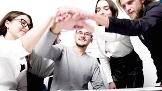 "Remote Rendezvous: Strategies for Seamless Video Conferencing"