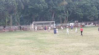 Chaos in front Of Goal in soccer II Freekick Goal