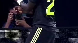 Vinicius Jr Dances