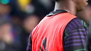Vinicius Jr TOYING Barcelona